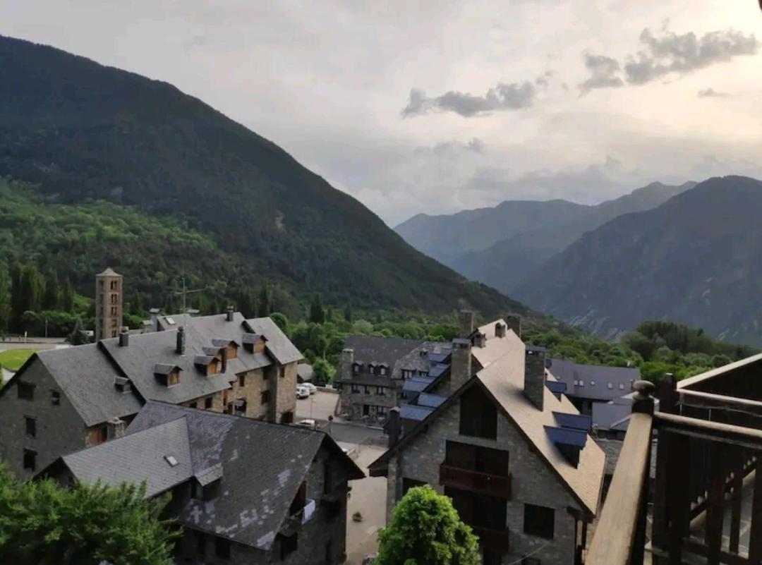 Dúplex con terraza y vistas panorámicas en Taüll Esterno foto